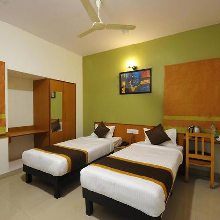Yelahanka Airport Bliss Boutique Hotel מראה חיצוני תמונה